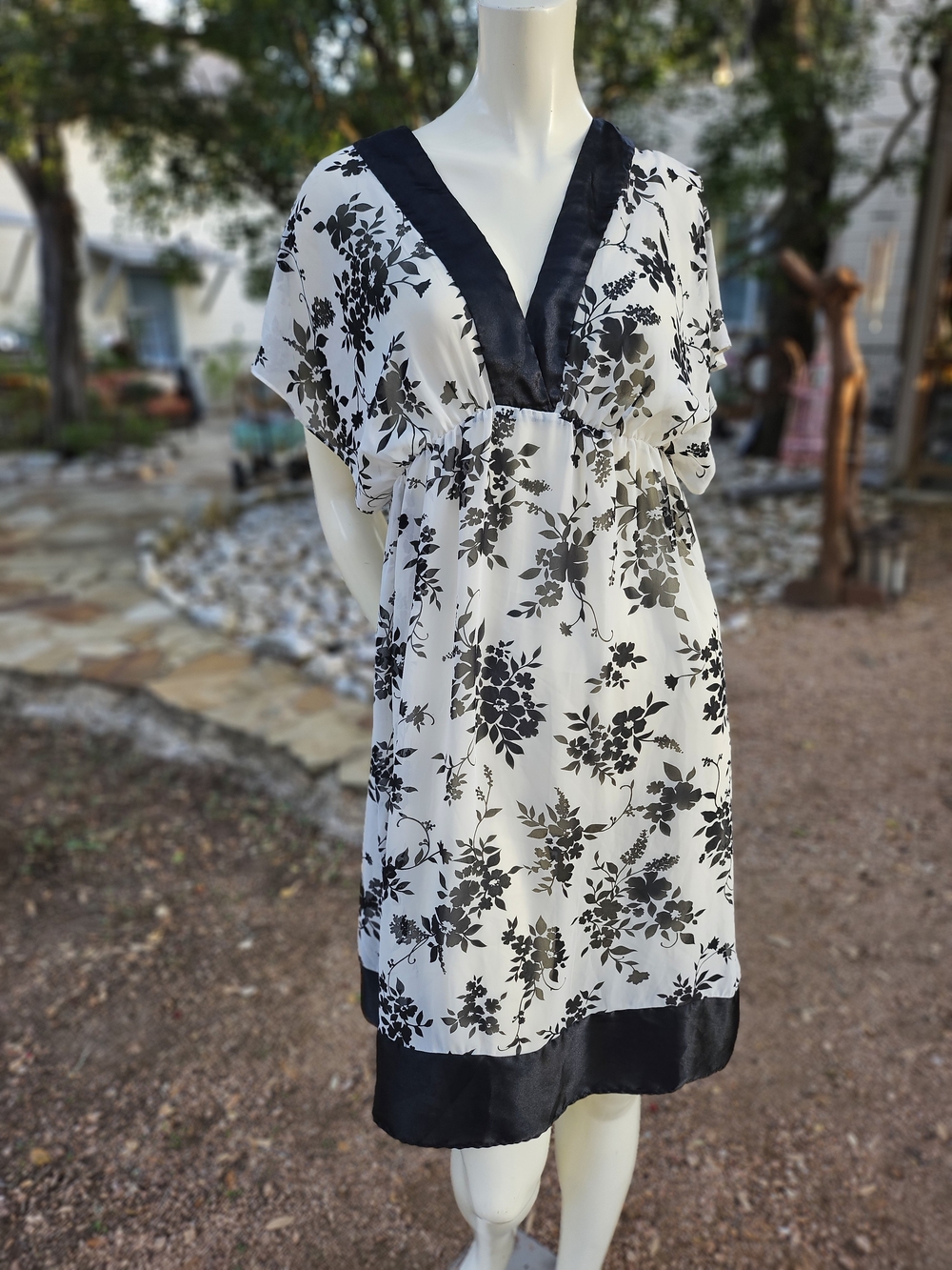 JBS Ltd Women's Black & White Polyester, Silky Floral Midi Dress 6